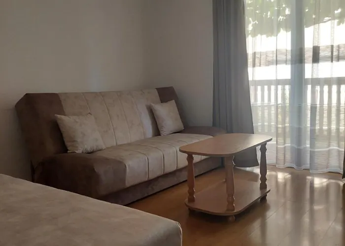 Ramona アパート *